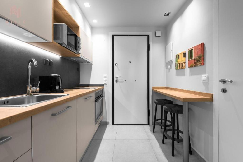 Big Apple, Nilie Hospitality Mgmt Apartment Солун Екстериор снимка